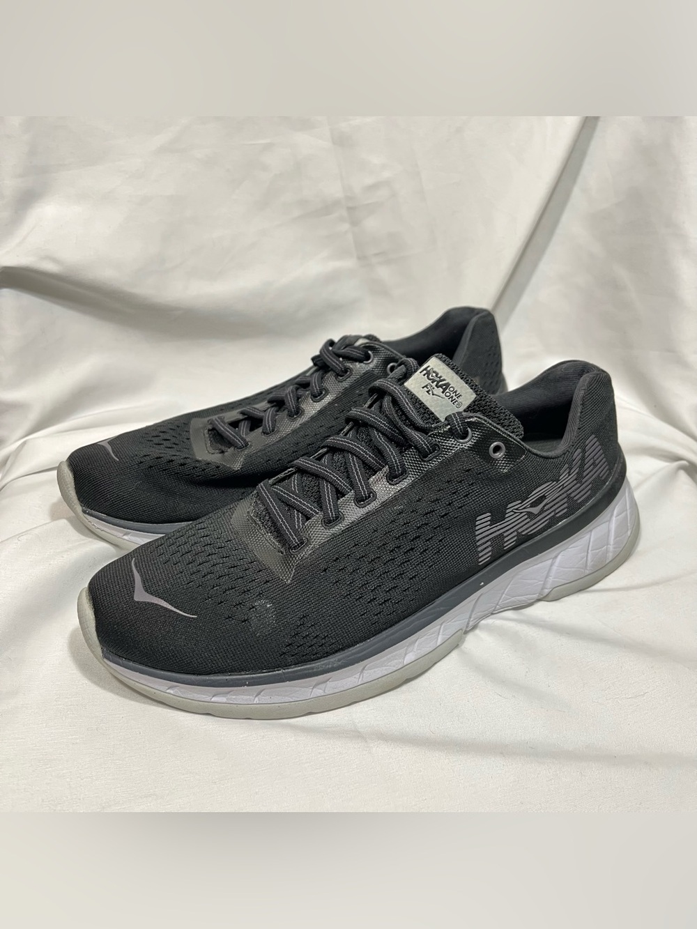 Hoka One One Cavu Women’s Running Shoes Black White Size 6.5